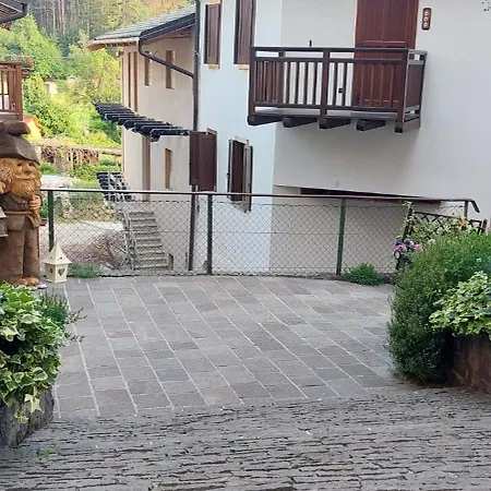 Antica Canonica Di Casa Bernardi Appartamento *