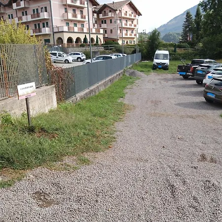 L'antica Canonica Di Casa Bernardi, Terrazzo Wi-fi Petfriendly Con Area Cani * ترينتو